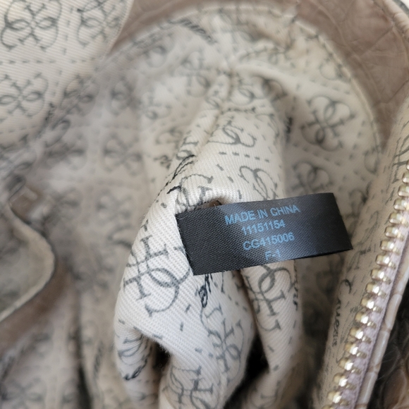 GUESS VINATGE crocodile skin shoulder bag - Picture 14 of 15